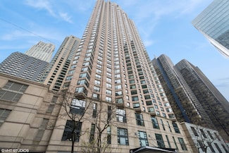 401 E Ontario St Unit 702, Chicago, IL 60611