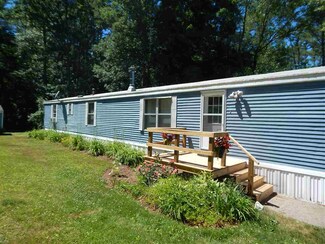20 Cedar Ln, Lee, NH 03861