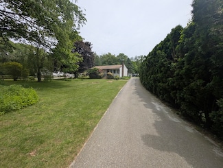74 Ellis Rd, Southbridge, MA 01550