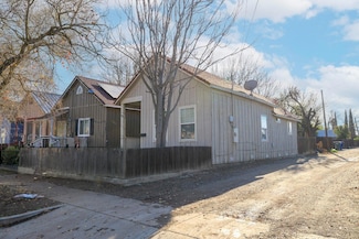 1122 Fresno St, Newman, CA 95360