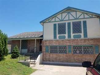 303 S Sunset Ln, Guymon, OK 73942