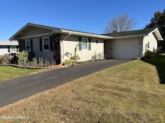 38 Markham Rd, Brick, NJ 08724