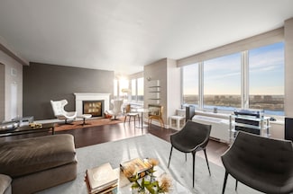 80 Riverside Blvd Unit 1, New York, NY 10069