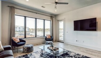 199 Waterpoint Ct Unit 102, Montgomery, TX 77356