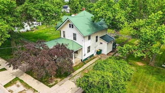 301 W Fountain St, Brighton, IA 52540