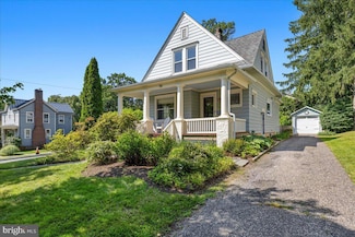 54 N Greenwood Ave, Hopewell, NJ 08525