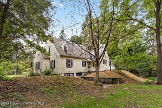 266 Old State Rd, Falls, PA 18615