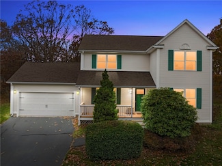26 Bramblewood Ln, Wakefield, RI 02879