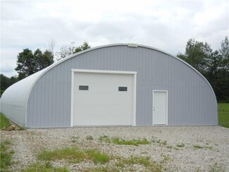 4077 Avalon Rd NW, Carrollton, OH 44615