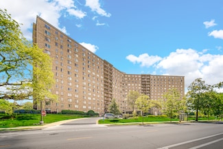 6833 N Kedzie Ave Unit 1203, Chicago, IL 60645
