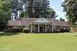 220 Flushing Cove, Hernando, MS 38632
