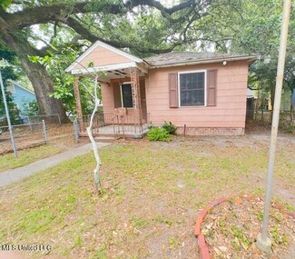 189 Iberville Dr, Biloxi, MS 39531