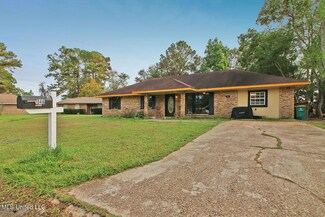 346 Dianne Dr, Diberville, MS 39540