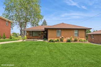 633 Clegg Rd, West Des Moines, IA 50265