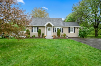 21 Sorrento Rd, Wallingford, CT 06492