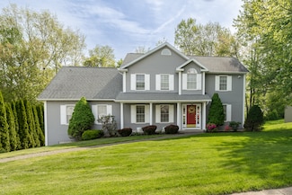 191 Pond View Dr, Watertown, CT 06795