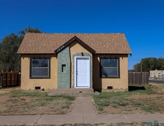 1020 N Davis St, Clovis, NM 88101