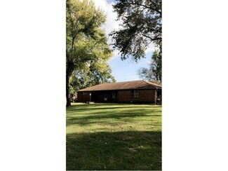 501 S Willow Ave, Sugar Creek, MO 64053