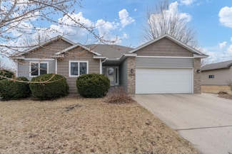 1579 La Mar Dr, North Mankato, MN 56003