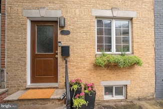 2406 Catharine St, Philadelphia, PA 19146