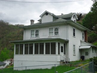 131 Spruce St, Welch, WV 24801