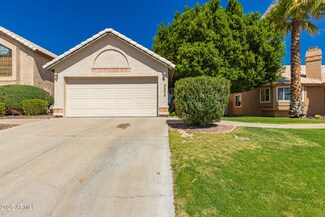 3302 E Hiddenview Dr, Phoenix, AZ 85048