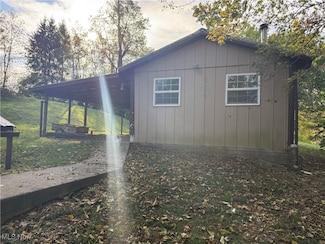 15928 Paul Wells Rd, Caldwell, OH 43724