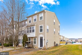 385 Dickens Dr, Lancaster, PA 17603