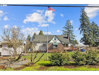 2108 NE Everett St, Camas, WA 98607