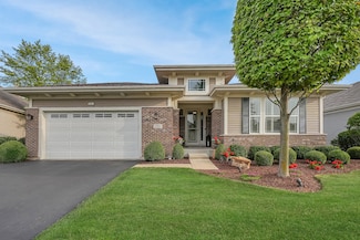 2951 Chevy Chase Ln, Naperville, IL 60564