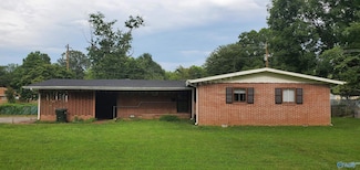 1305 S Madison St, Athens, AL 35611