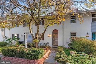 5469 Hildebrand Ct, Columbia, MD 21044