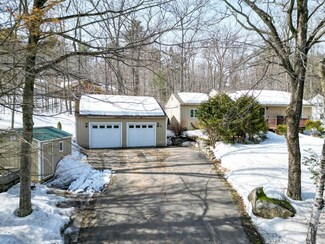 26 Merrill Dr, North Conway, NH 03860