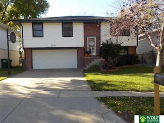 3711 Chapel Hills Ln, Lincoln, NE 68507