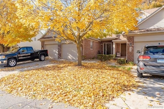 1314 Lilac Ln Unit 136, Waterford, MI 48327
