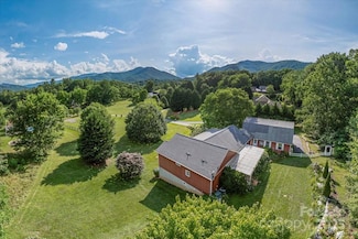 116 Dolata Ln, Waynesville, NC 28786