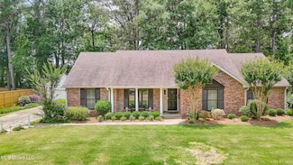 697 Country Place Dr, Pearl, MS 39208