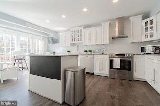 6508 Serenade Place, Springfield, VA 22150