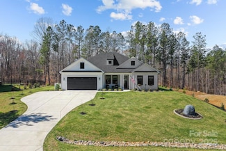 151 Powder Spring Dr, Statesville, NC 28677