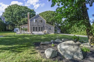 63 Beach Ave, South Dartmouth, MA 02748