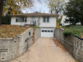 511 S 3rd St, Council Bluffs, IA 51503