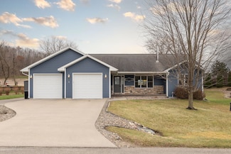 W3857 Harvey Ln, Mindoro, WI 54644