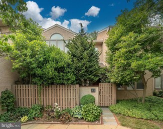 41 Greythorne Woods Cir Unit 41, Wayne, PA 19087