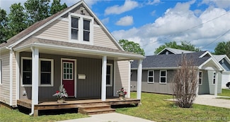 421 W High St, Eldon, MO 65026