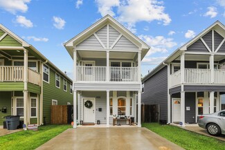 400 Spooner St, Pasadena, TX 77506
