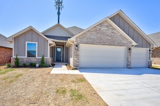 3010 Hollow Crest Ln, Norman, OK 73071
