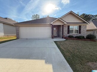 5355 University Gardens Dr, Cottondale, AL 35453