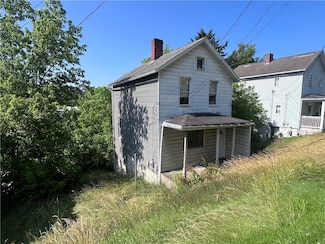 204 Bessemer Ave, Lyndora, PA 16045