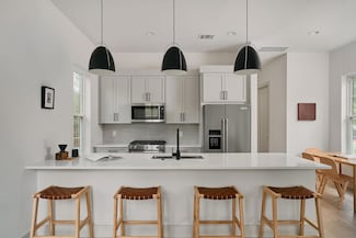 2209 Woodland Ave Unit 101, Austin, TX 78741