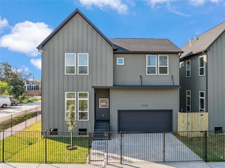3219 Brewster St, Houston, TX 77026